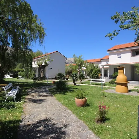 Apartman Apartment Fuer 4 Personen Ca- 53 M² In Baska- Adriakueste Kroatien - Kroatische Inseln By Interhome *