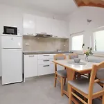 Apartamento Fuer 4 Personen Ca- 53 M² In Baska- Adriakueste Kroatien - Kroatische Inseln By Interhome