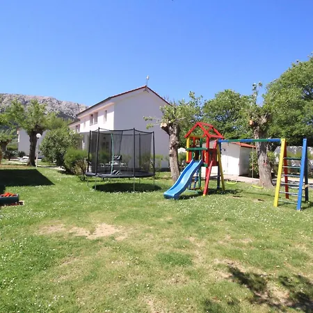 Апартаменты Fuer 4 Personen Ca- 53 M² In Baska- Adriakueste Kroatien - Kroatische Inseln By Interhome Башка