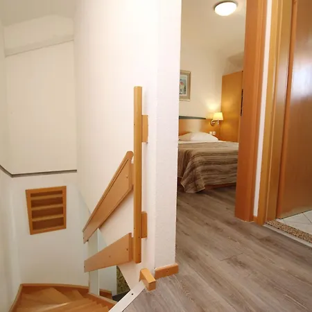 Апартаменты Fuer 4 Personen Ca- 53 M² In Baska- Adriakueste Kroatien - Kroatische Inseln By Interhome Башка
