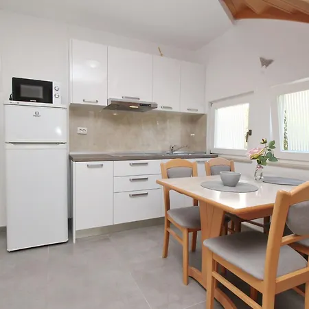 Апартаменты Fuer 4 Personen Ca- 53 M² In Baska- Adriakueste Kroatien - Kroatische Inseln By Interhome