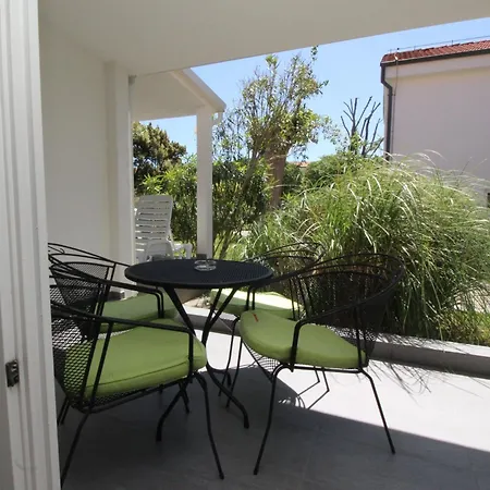 Апартаменты Fuer 4 Personen Ca- 53 M² In Baska- Adriakueste Kroatien - Kroatische Inseln By Interhome